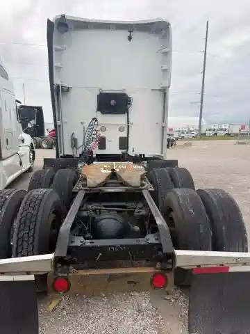 Truck Thumbnail 3