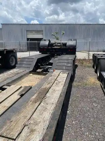 Truck Thumbnail 3