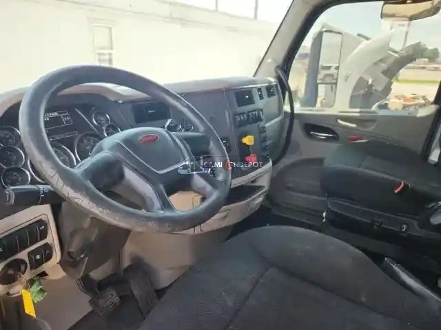 Truck Thumbnail 3