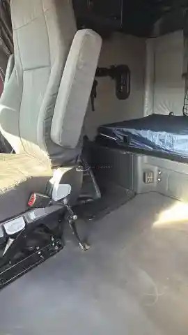 Truck Thumbnail 5