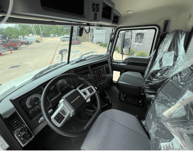 Truck Thumbnail 4