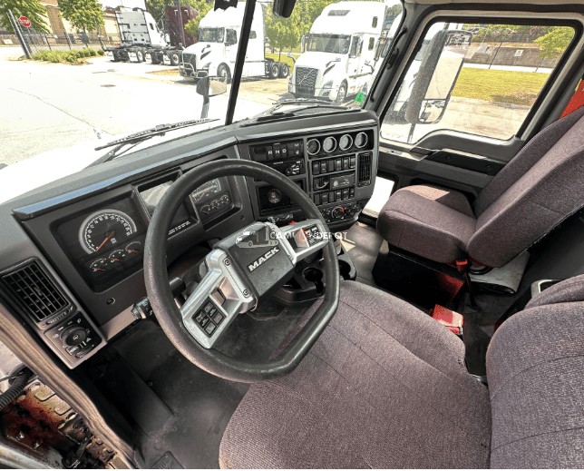 Truck Thumbnail 4
