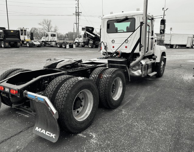 Truck Thumbnail 2