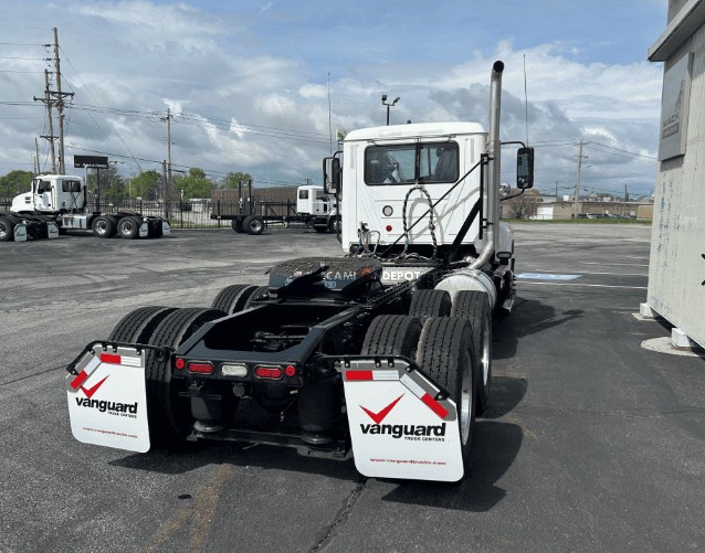 Truck Thumbnail 4