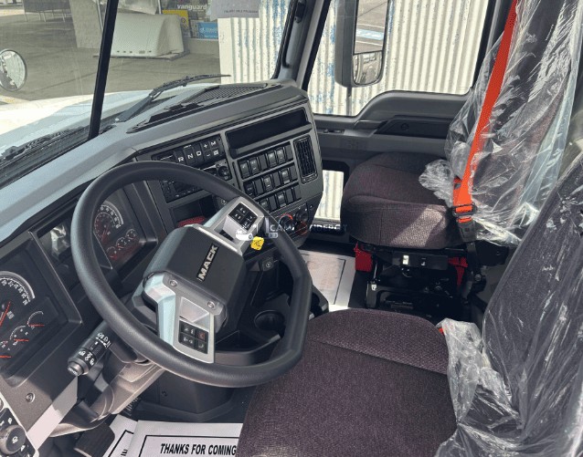 Truck Thumbnail 5