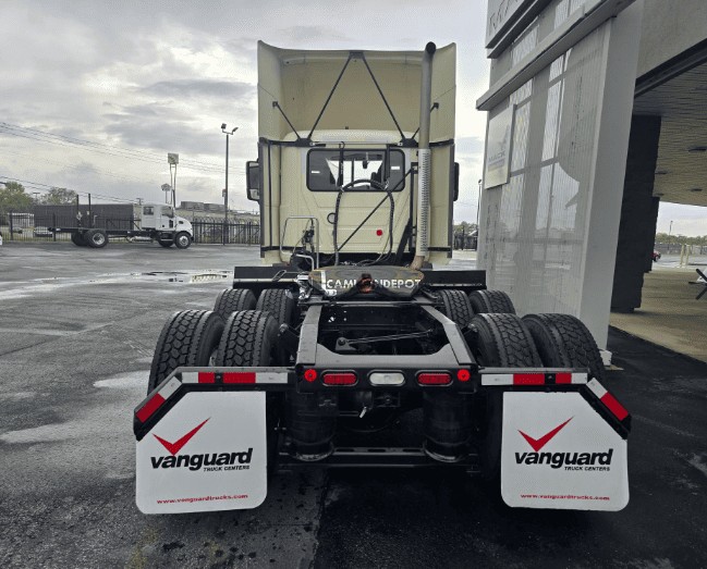 Truck Thumbnail 3