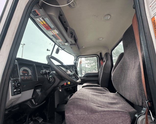 Truck Thumbnail 4