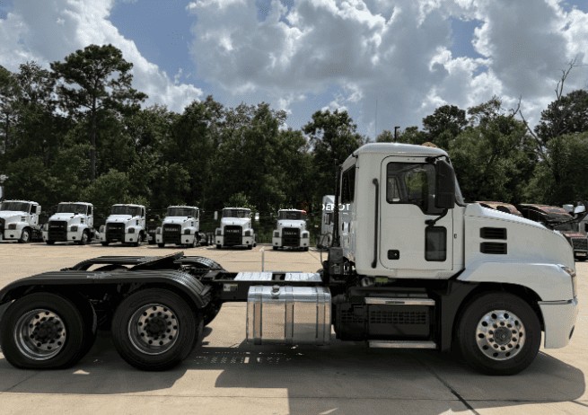 Truck Thumbnail 3