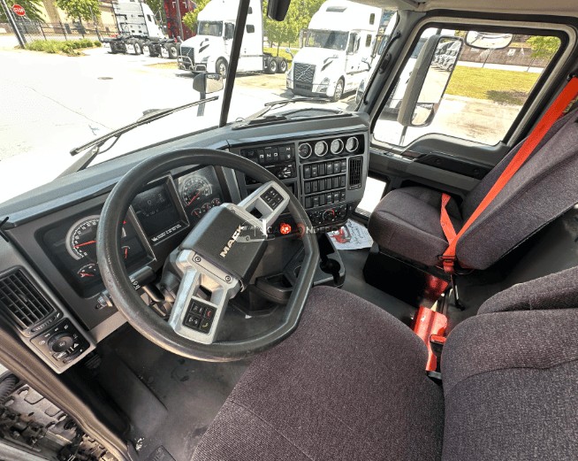 Truck Thumbnail 4
