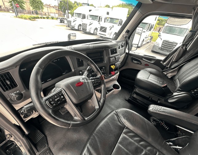 Truck Thumbnail 5