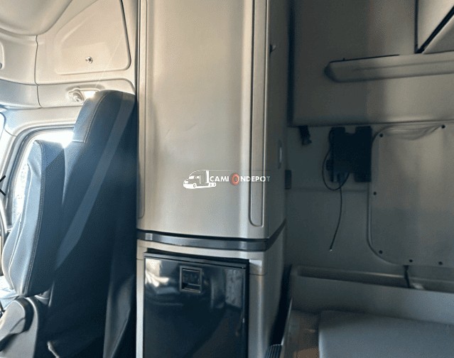 Truck Thumbnail 5