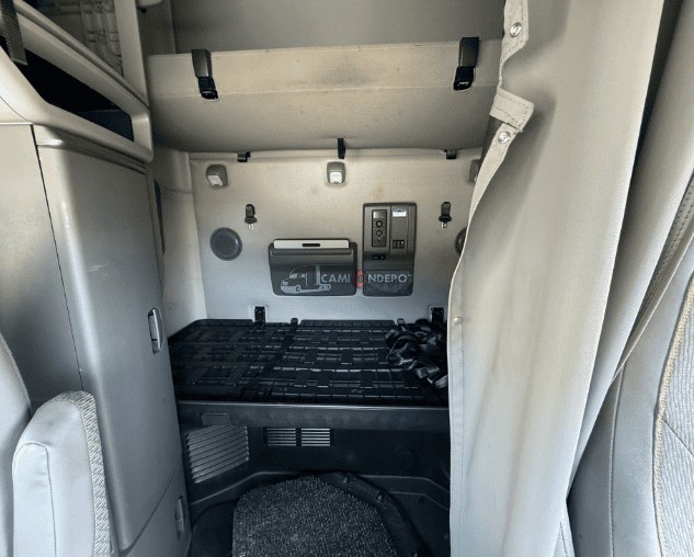 Truck Thumbnail 4
