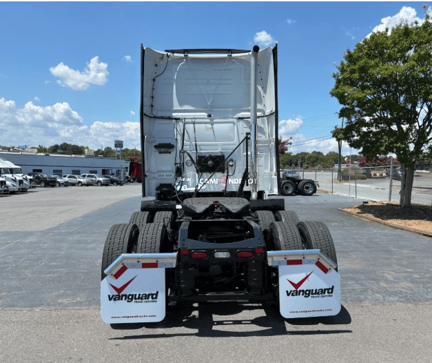 Truck Thumbnail 4