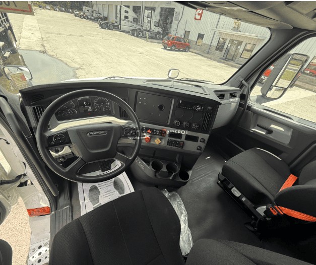 Truck Thumbnail 4