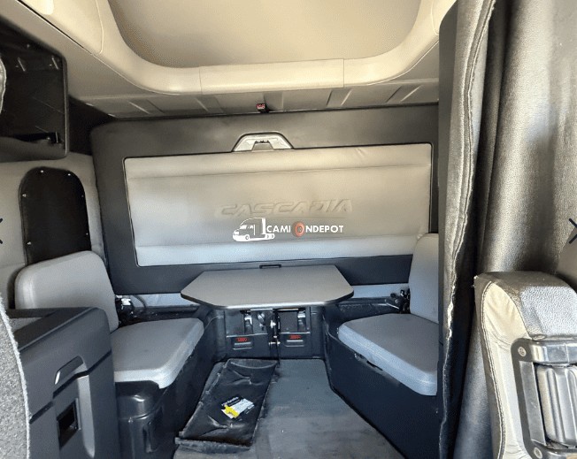 Truck Thumbnail 6