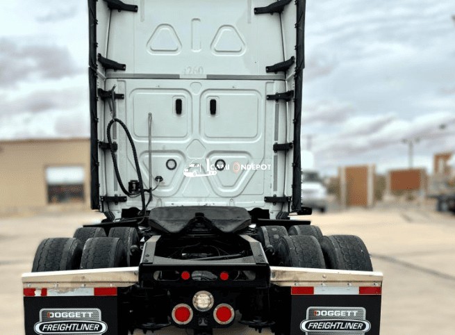 Truck Thumbnail 4