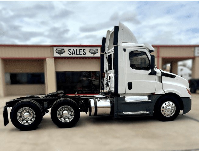 Truck Thumbnail 3