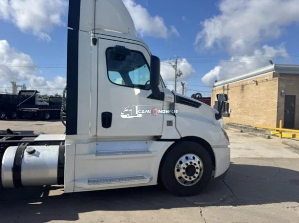 Truck Thumbnail 3