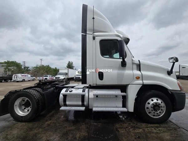 Truck Thumbnail 2