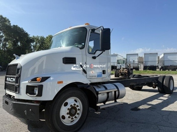 Truck Thumbnail 3