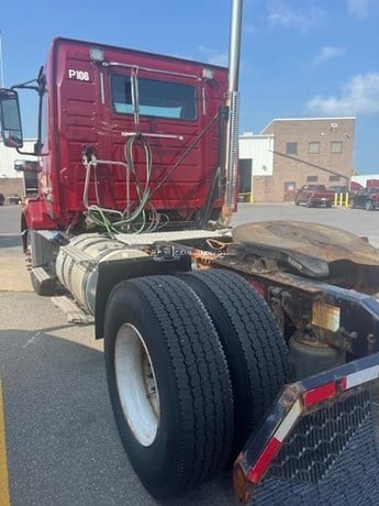 Truck Thumbnail 3