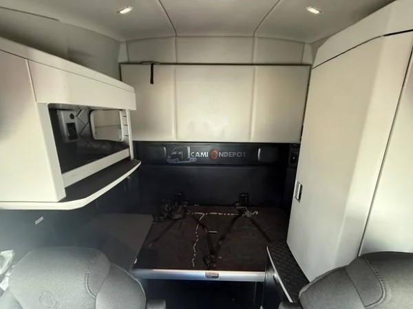 Truck Thumbnail 6