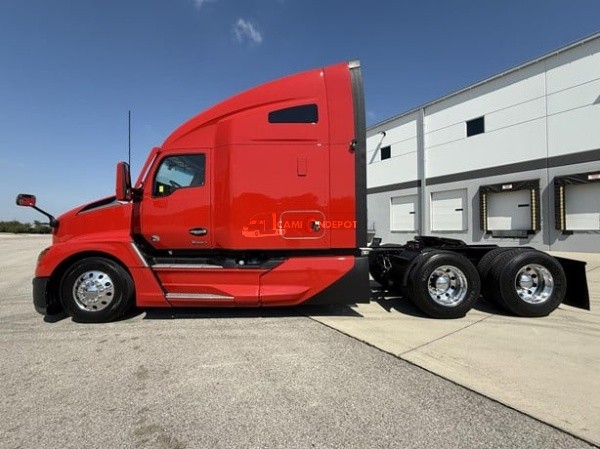 Truck Thumbnail 3