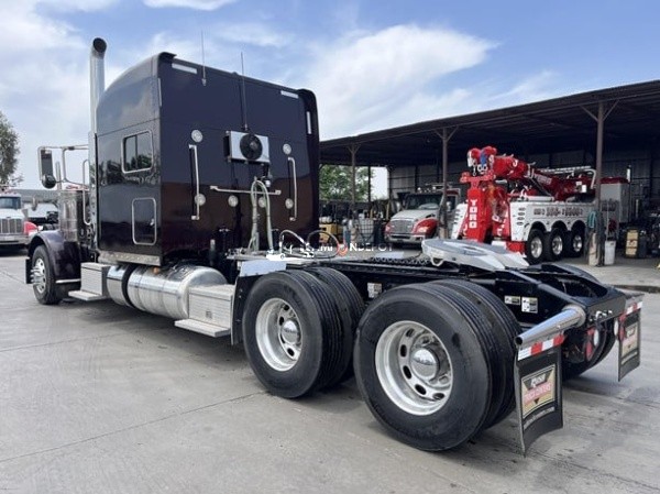 Truck Thumbnail 3