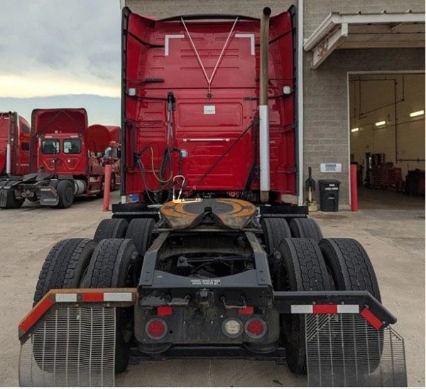 Truck Thumbnail 2