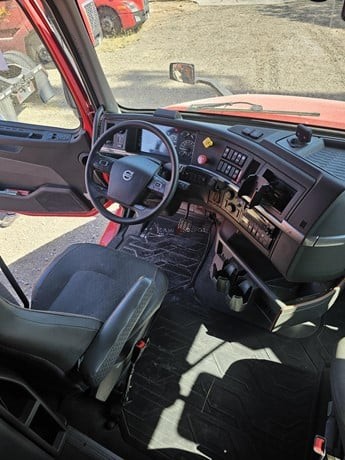 Truck Thumbnail 4