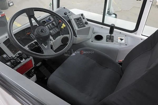 Truck Thumbnail 5