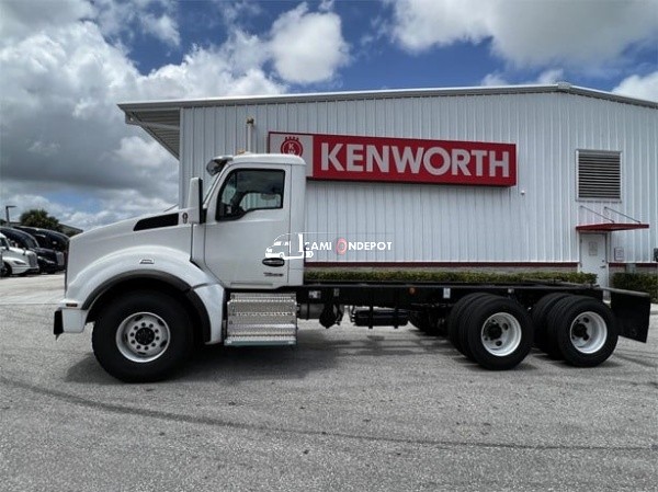 Truck Thumbnail 4