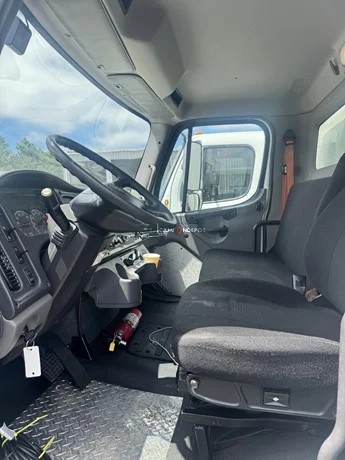 Truck Thumbnail 6