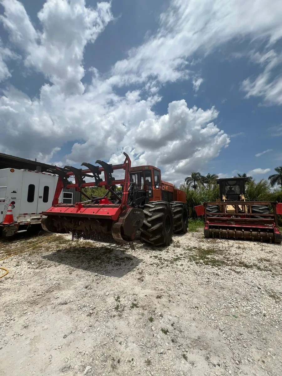 Truck Thumbnail 3
