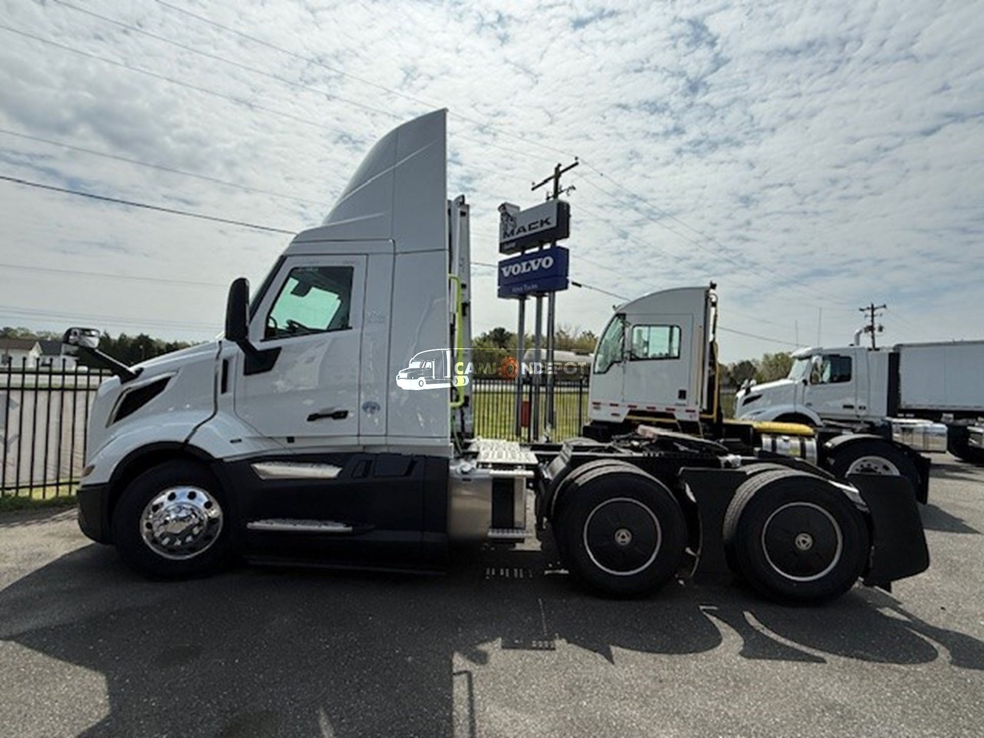 Truck Thumbnail 2