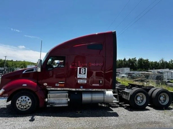 Truck Thumbnail 2