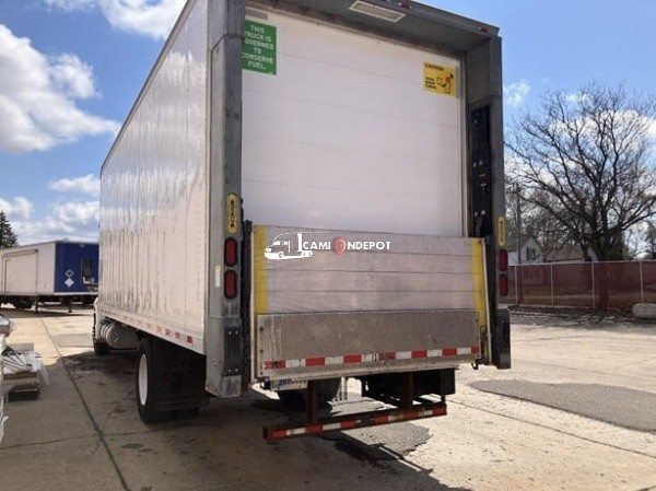 Truck Thumbnail 4