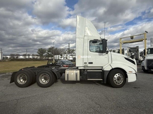 Truck Thumbnail 2