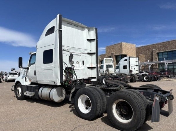 Truck Thumbnail 4