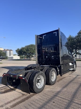 Truck Thumbnail 2
