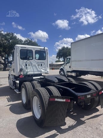Truck Thumbnail 4