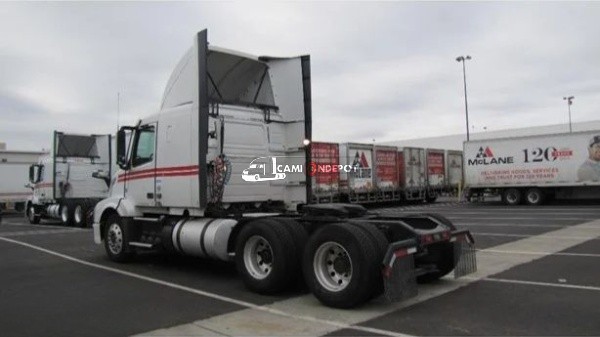 Truck Thumbnail 4