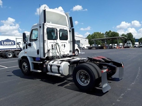 Truck Thumbnail 2