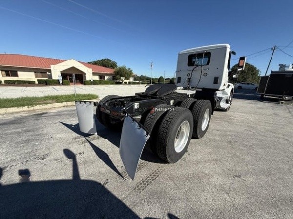 Truck Thumbnail 2