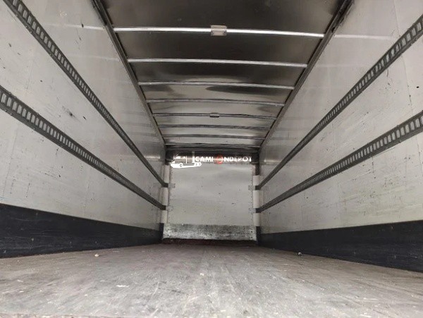 Truck Thumbnail 4