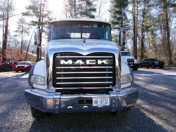 Truck Thumbnail 2