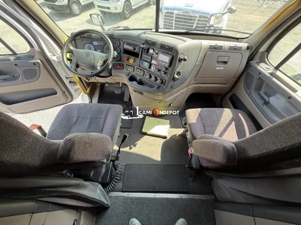Truck Thumbnail 4