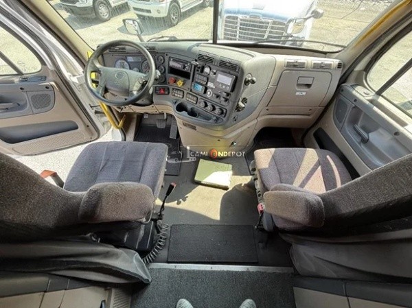 Truck Thumbnail 4