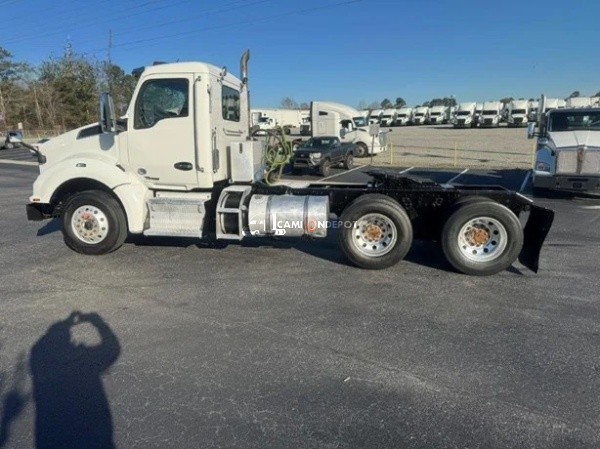 Truck Thumbnail 2