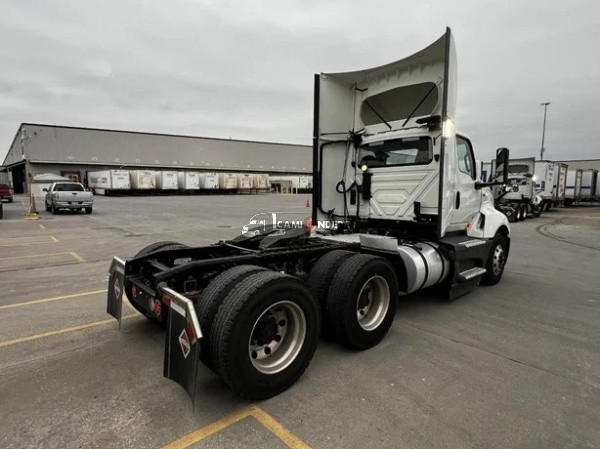 Truck Thumbnail 3
